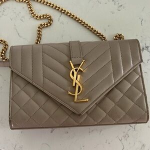Envelope Triquilt Small YSL Shoulder Bag in Grained Leather